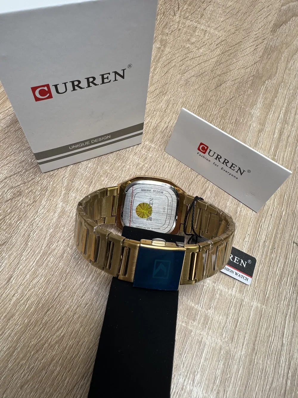 Curren 8459, foto 2 del distribuidor